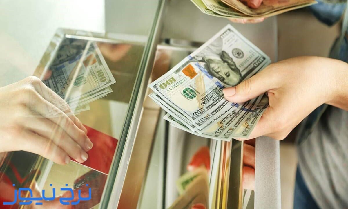 بررسی قیمت دلار در سال ۱۴۰۲